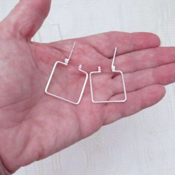 Silver Toned Square Earrings Women Leverback Set of 6 Fashion Earrings MultiSize - Picture 7 of 10